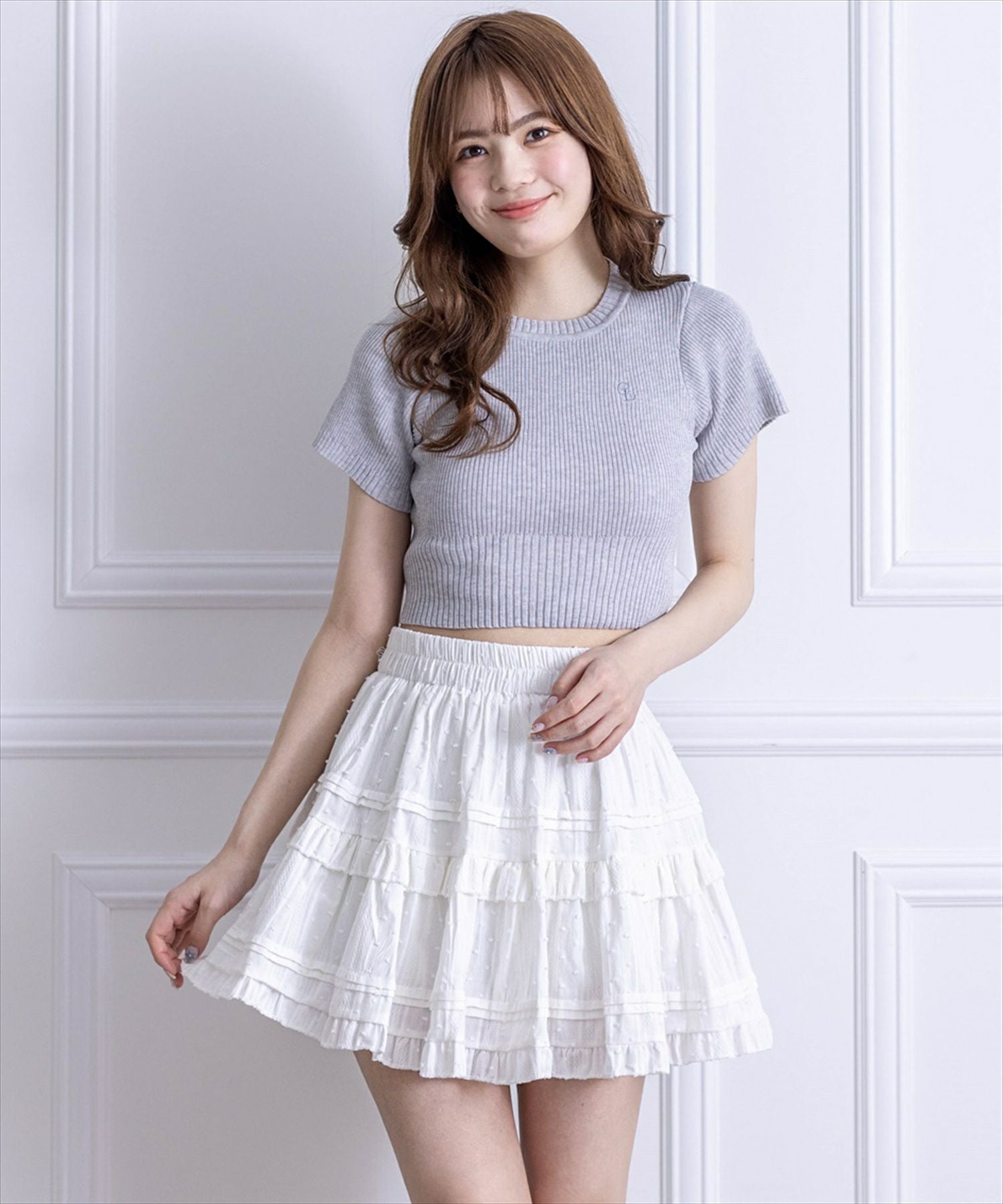 アンスクリア 短丈 ニット トップス クロップド グレー clear ワンポイント刺繍半袖ショート丈ニットトップス[CL8106