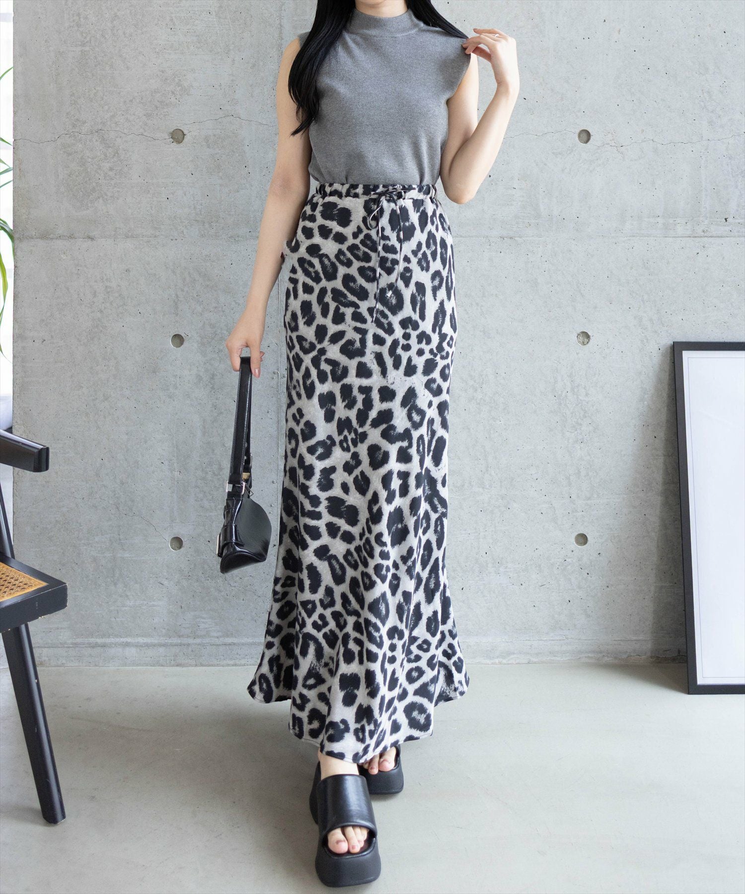 162cm/グレー着用