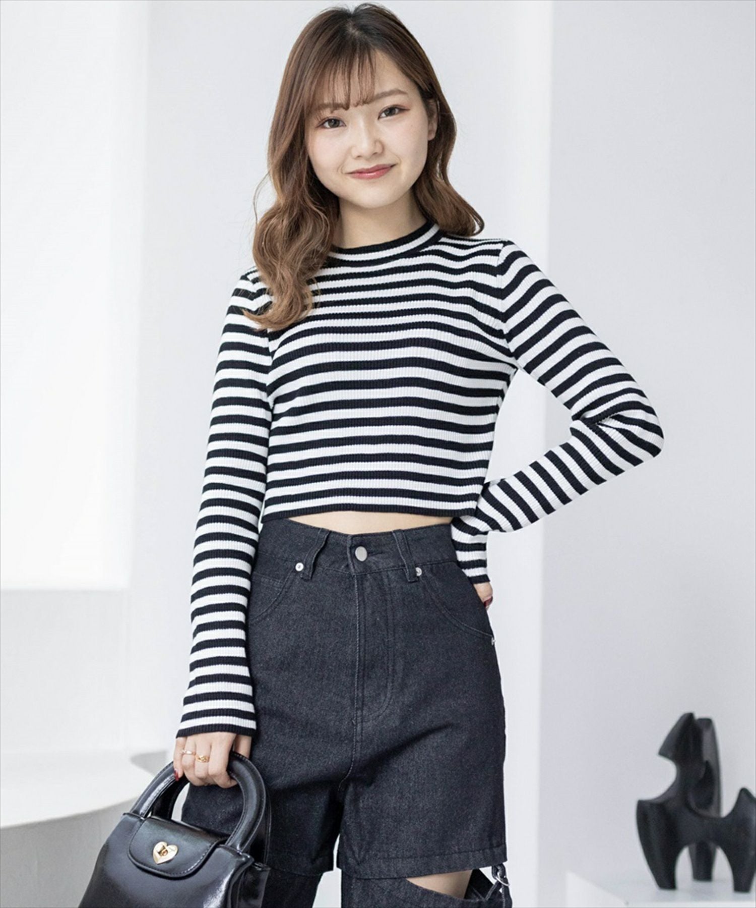 【THE SHISHIKUI】ショート丈ニットトップス 黒 miniministore ニットトップス ショート丈ニット 韓国 - ファッション