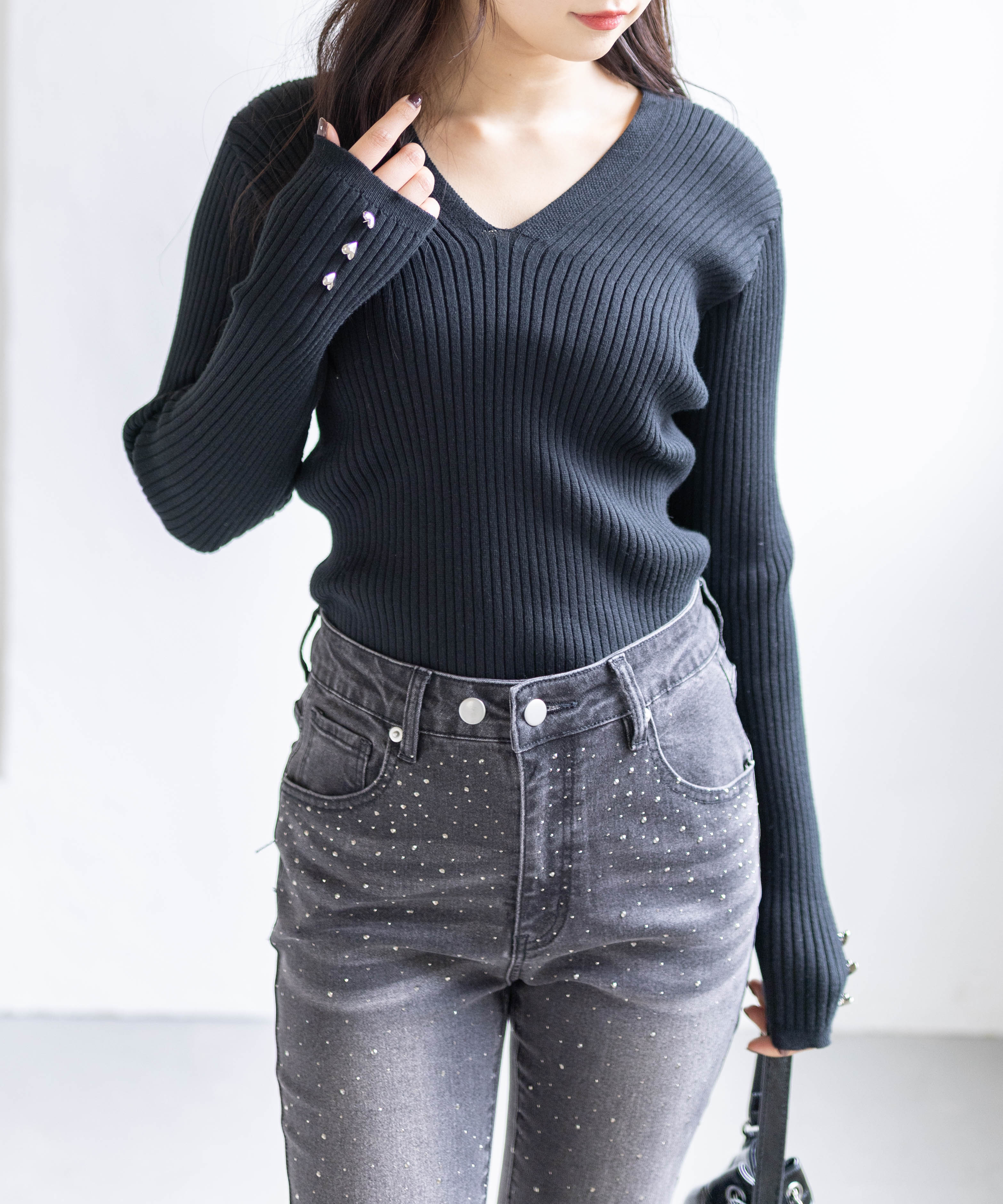 CLEAR BASIC≪再入荷≫ハートボタンVネックニットトップス[CL8979