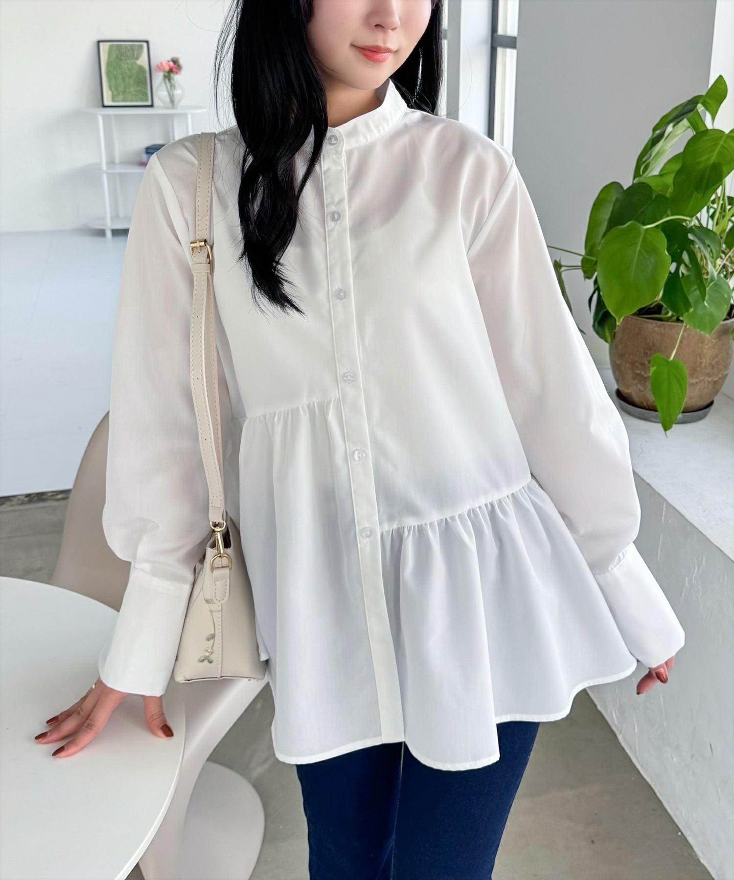 em. アシンメトリーペプラムトップス　白　新品未使用 アシンメトリーペプラムトップス（Tシャツ/カットソー）｜KOBE LETTUCE