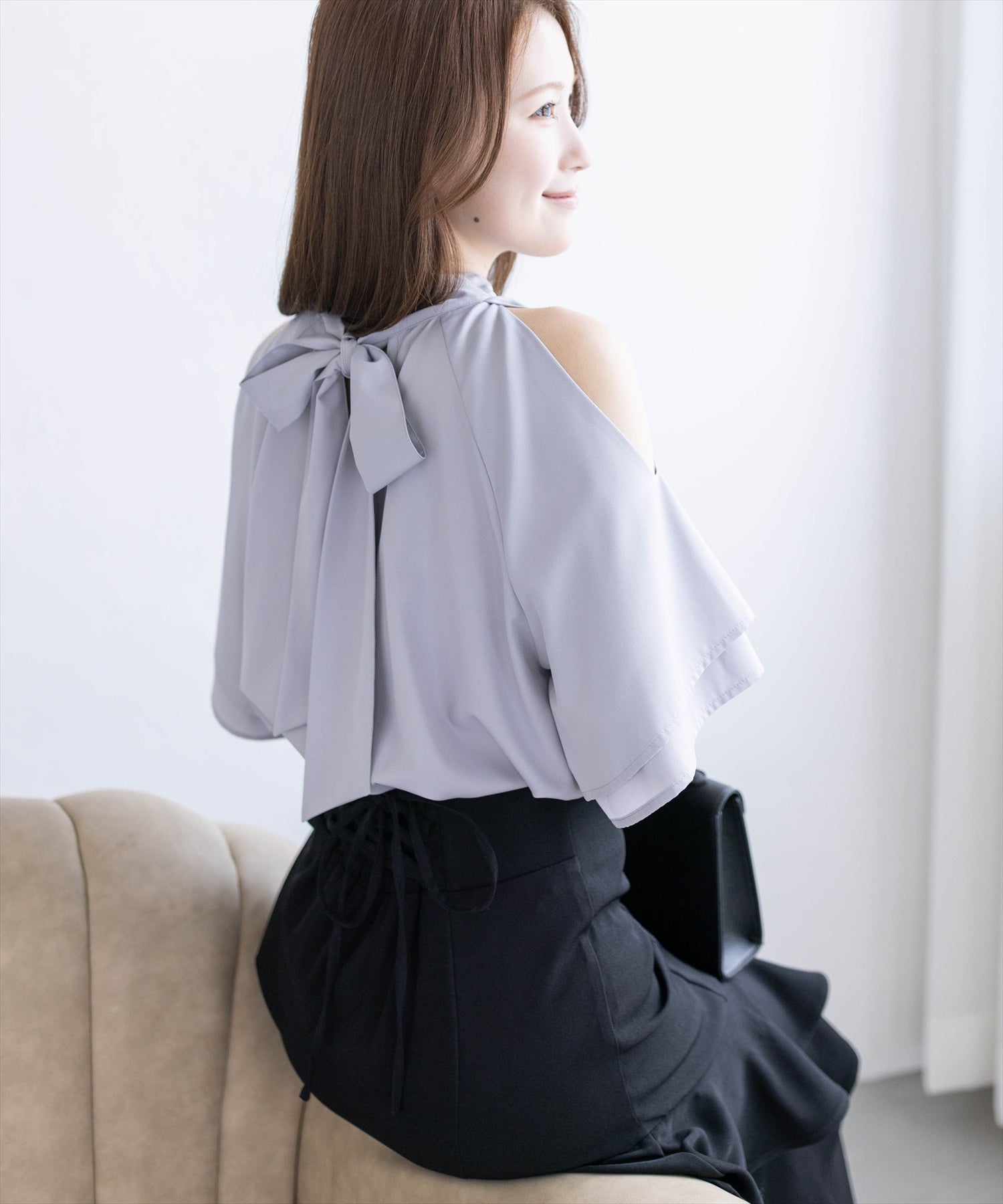 CLEAR BASIC≪再入荷≫オープンショルダーフレアスリーブブラウス