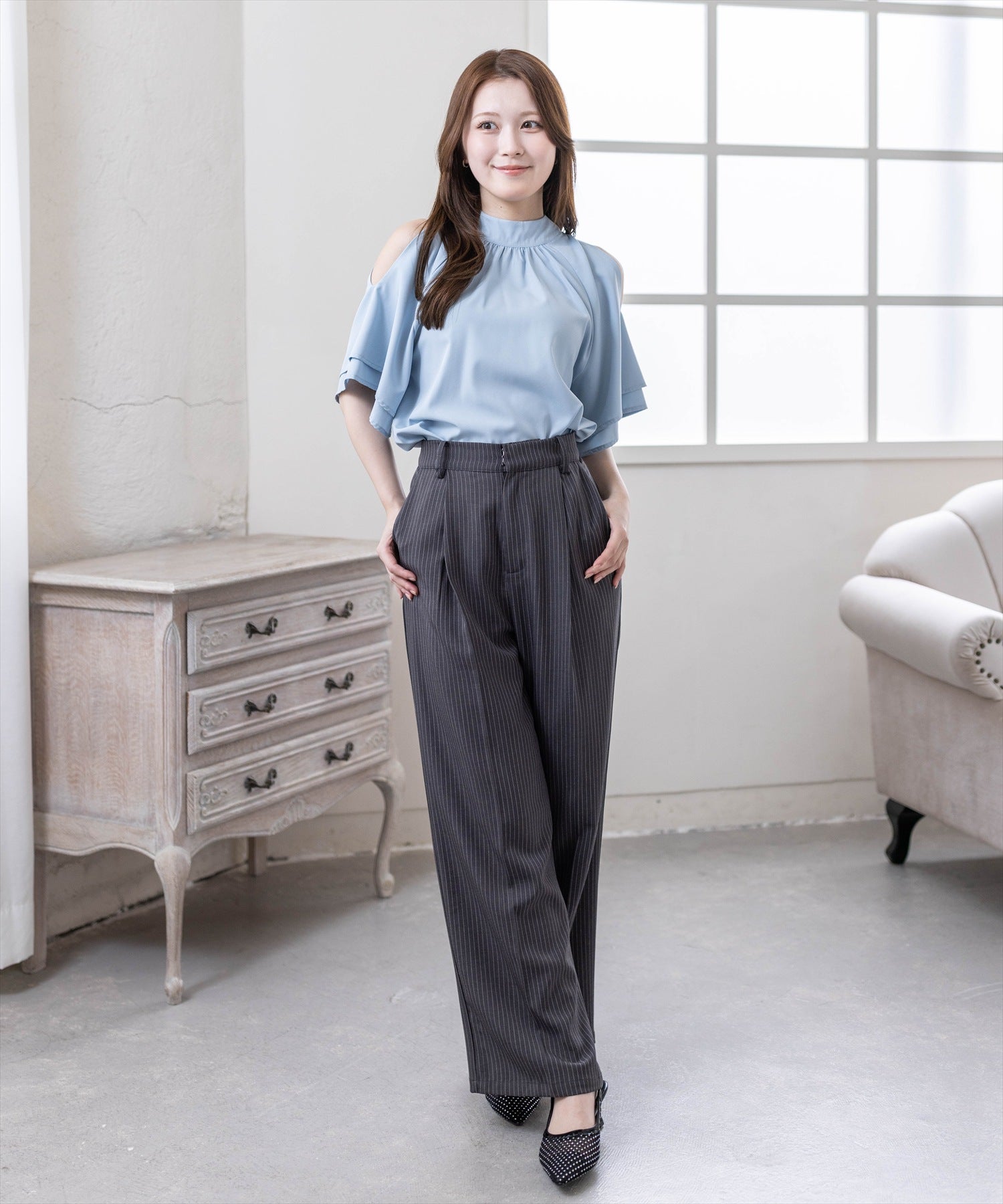 CLEAR BASIC≪再入荷≫オープンショルダーフレアスリーブブラウス