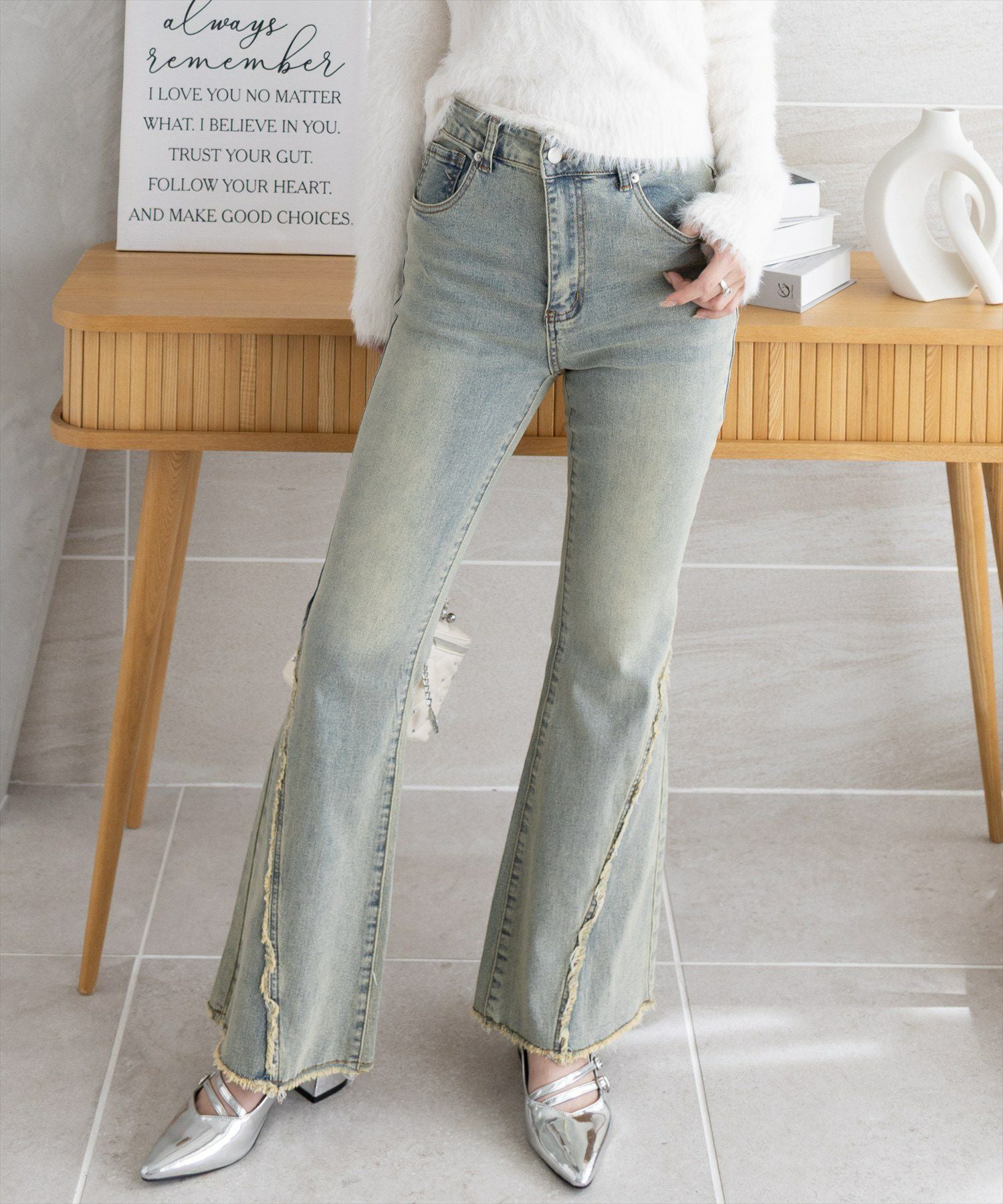 clear≪再入荷≫ミドルライズフリンジフレアデニムパンツ[CL9029