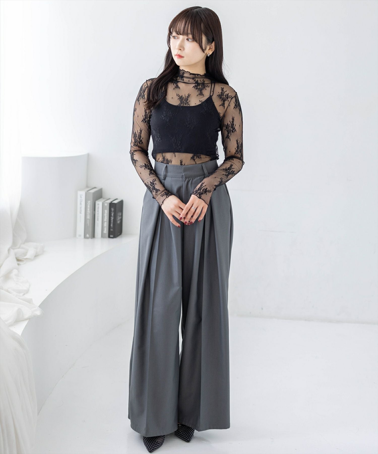 162cm/ブラックフラワー着用