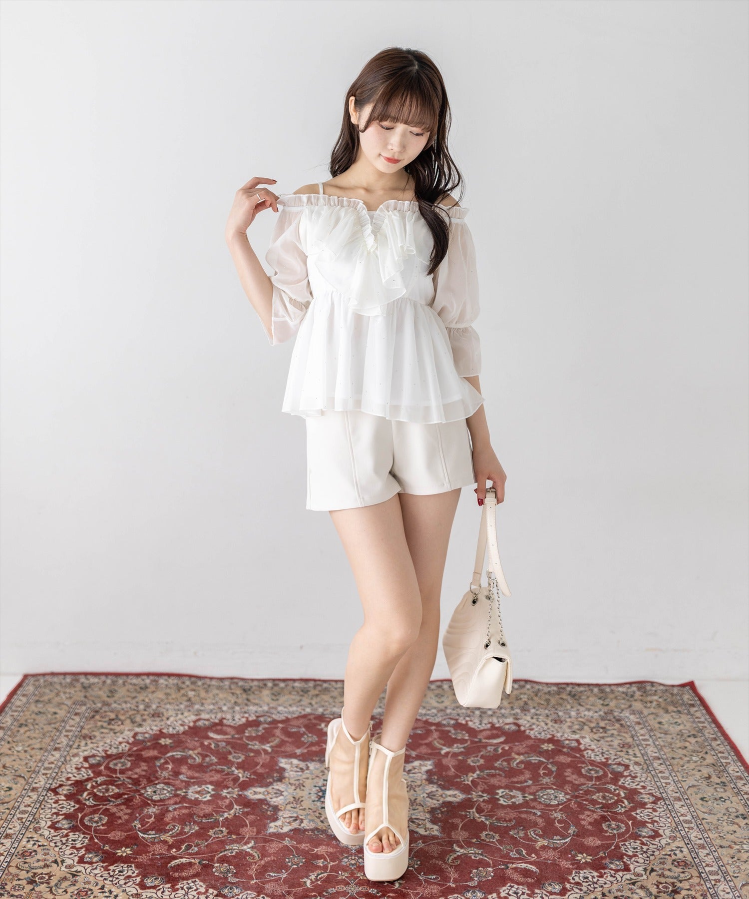 162cm/アイボリー着用