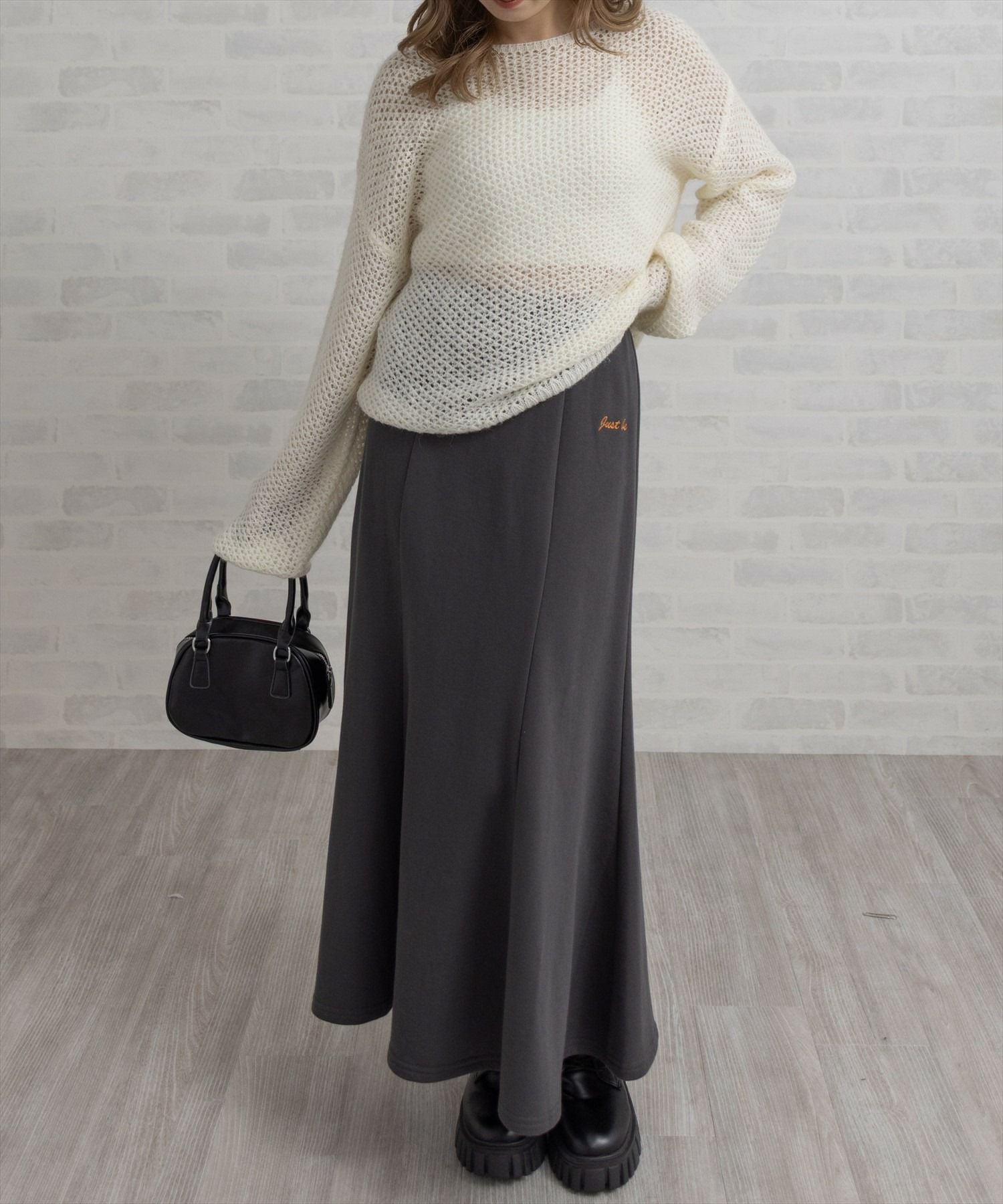 CLEAR BASIC スウェットワンポイント刺繍マーメイドスカート[CL9434