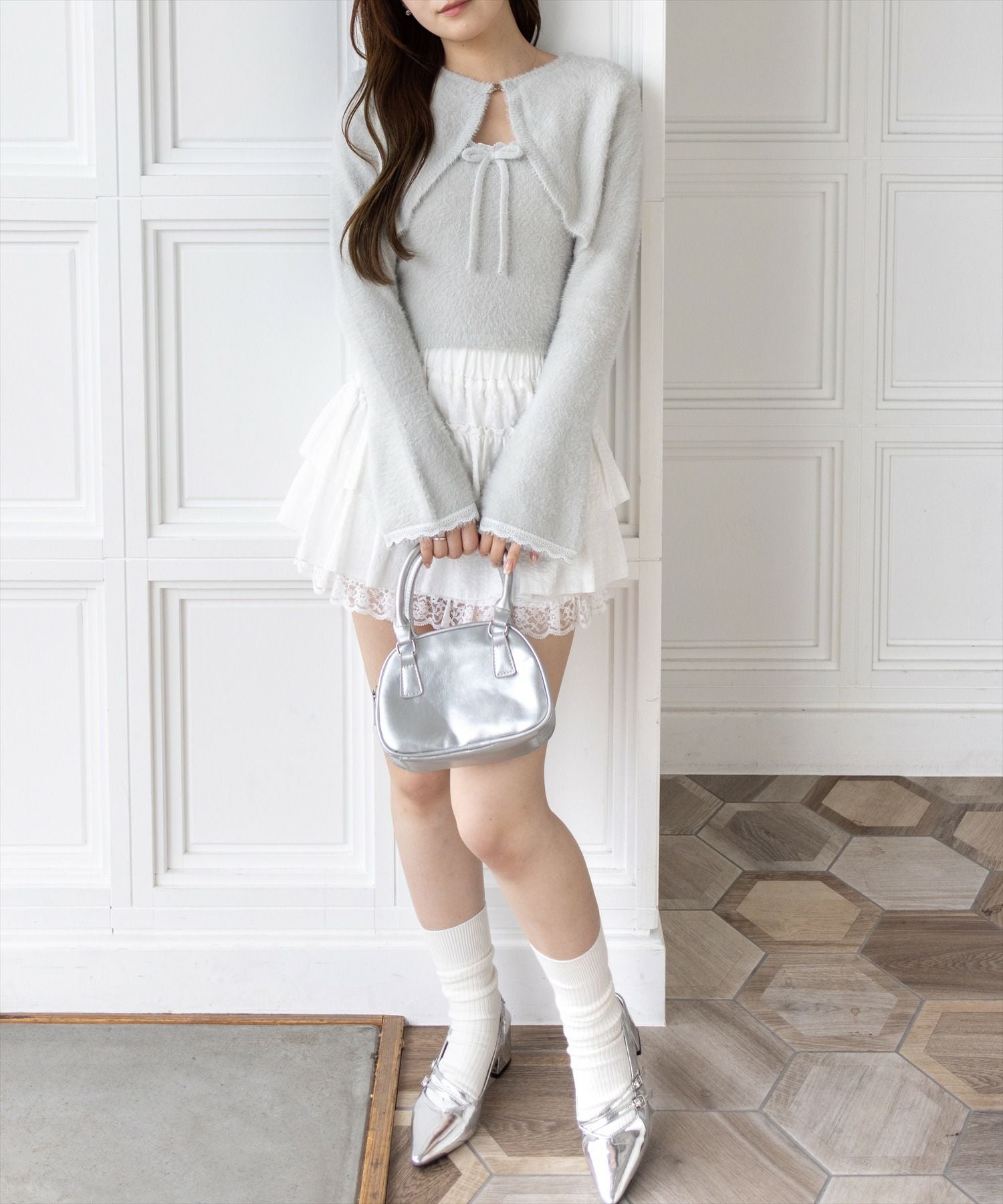 cloud frill border tops／ホワイトブルーグレー長袖トップス clear≪再入荷≫ショートフェザーアンサンブルニットトップス[CL9473
