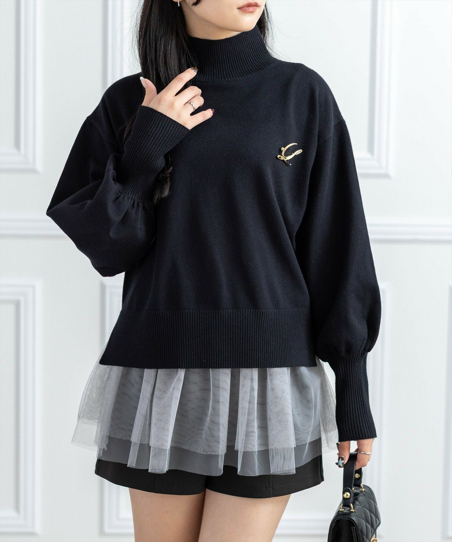 CLEAR BASIC≪新色追加≫ブローチ付きハイネックニットトップス