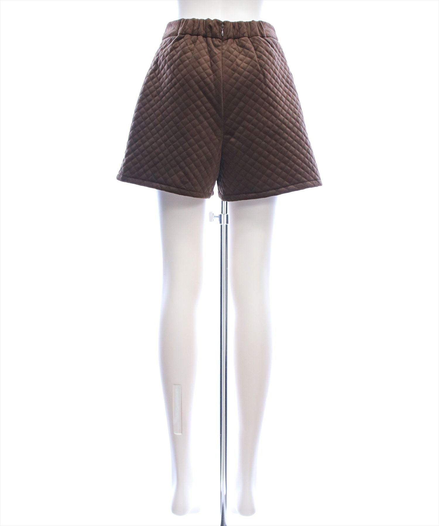 CLEAR BASIC クルミボタンキルティングショートパンツ[CL9521