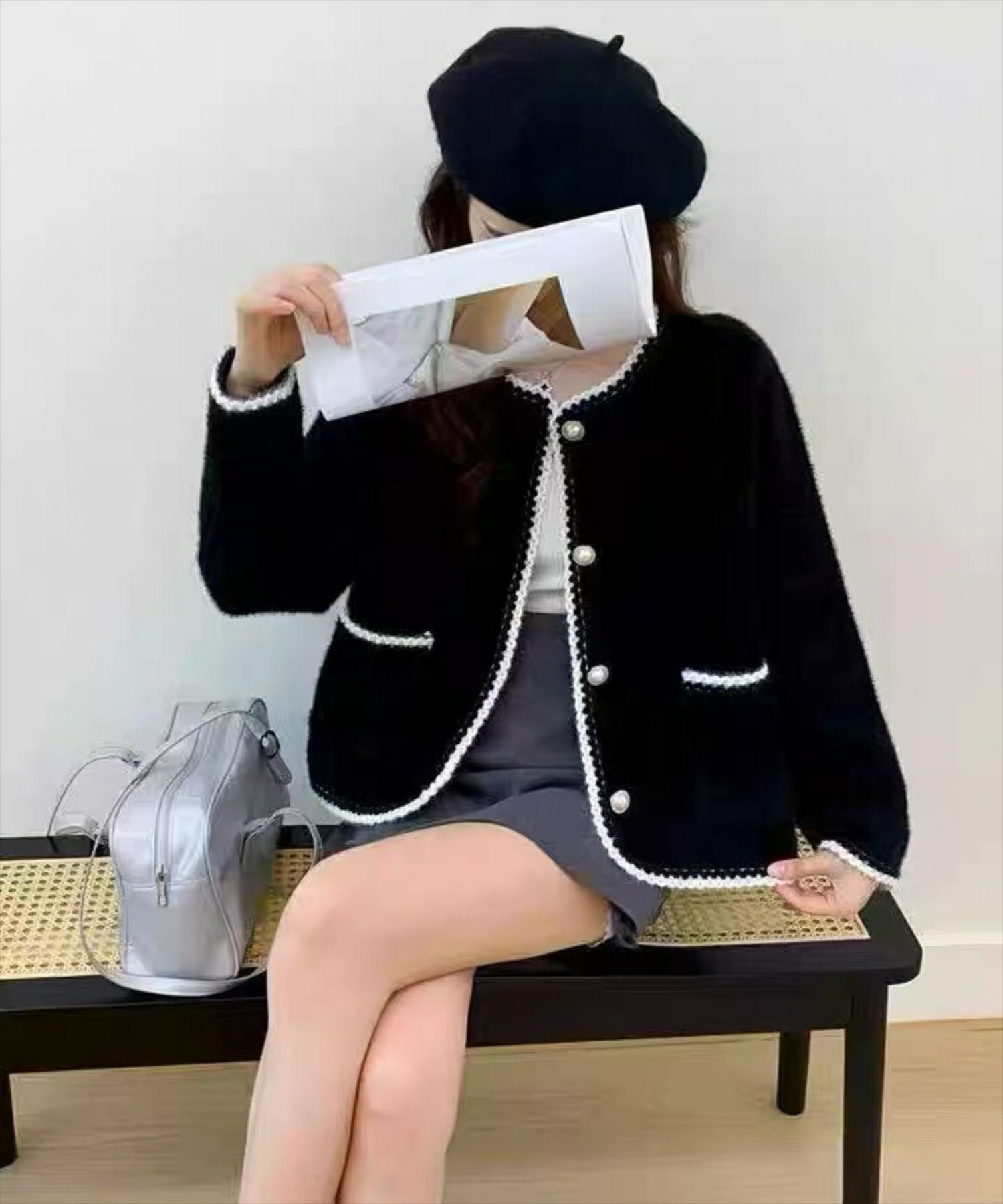 ブラック