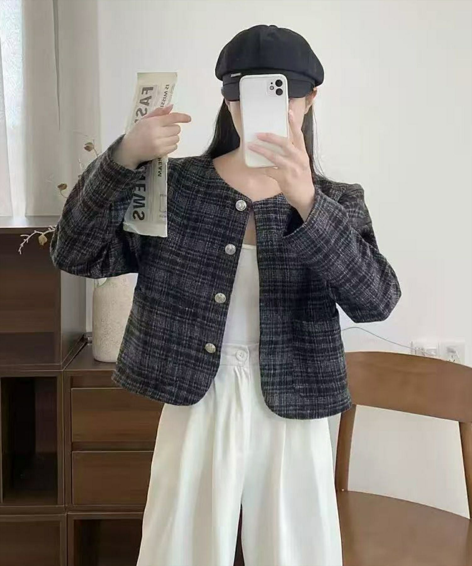 チャコールグレー着用