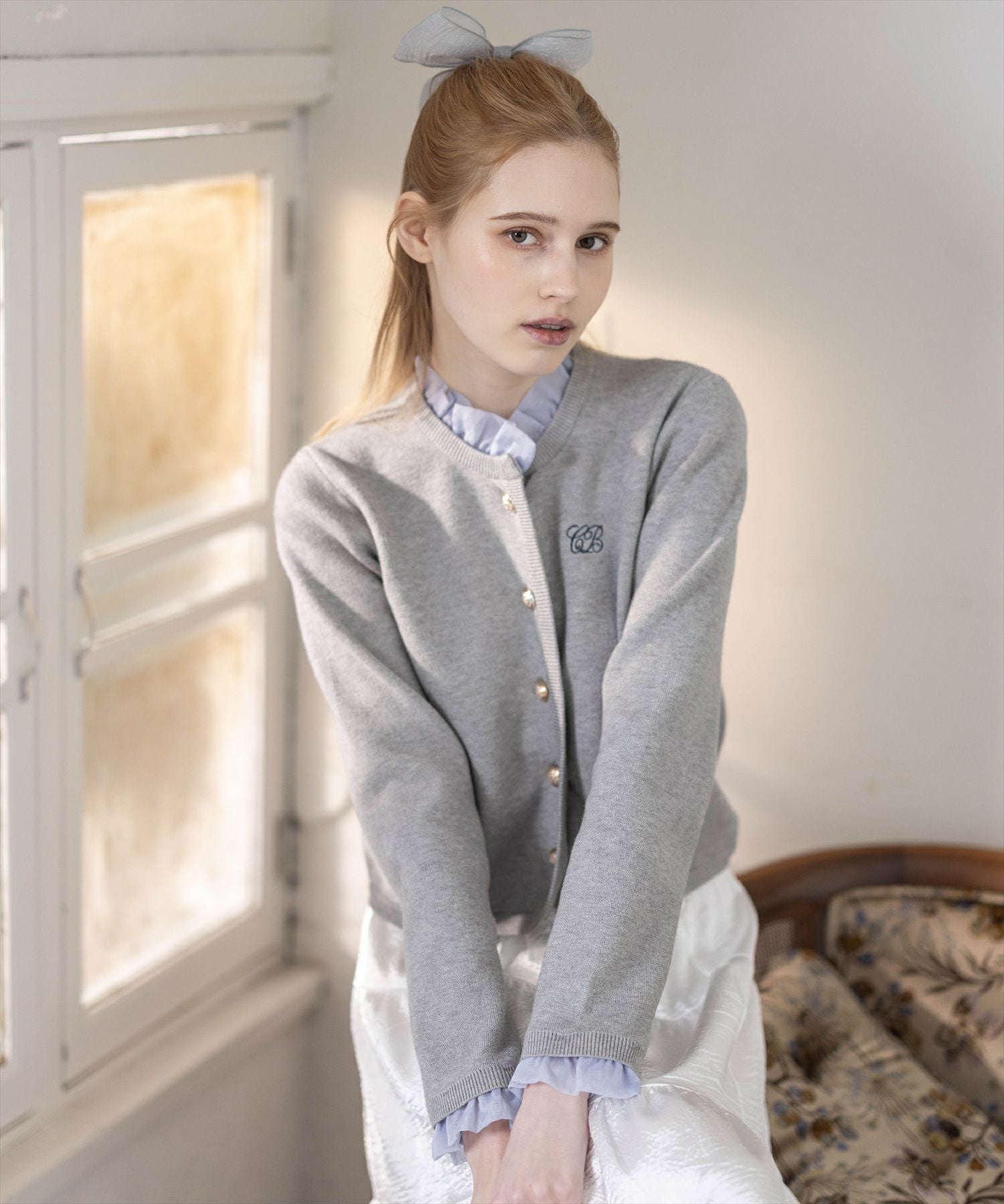 CLEAR BASIC 刺繍入りフリルニットカーディガン[CL9489] | レディース