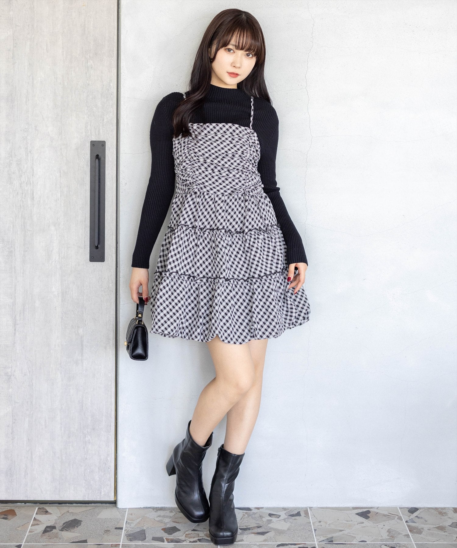 162cm/ブラック×チェック着用