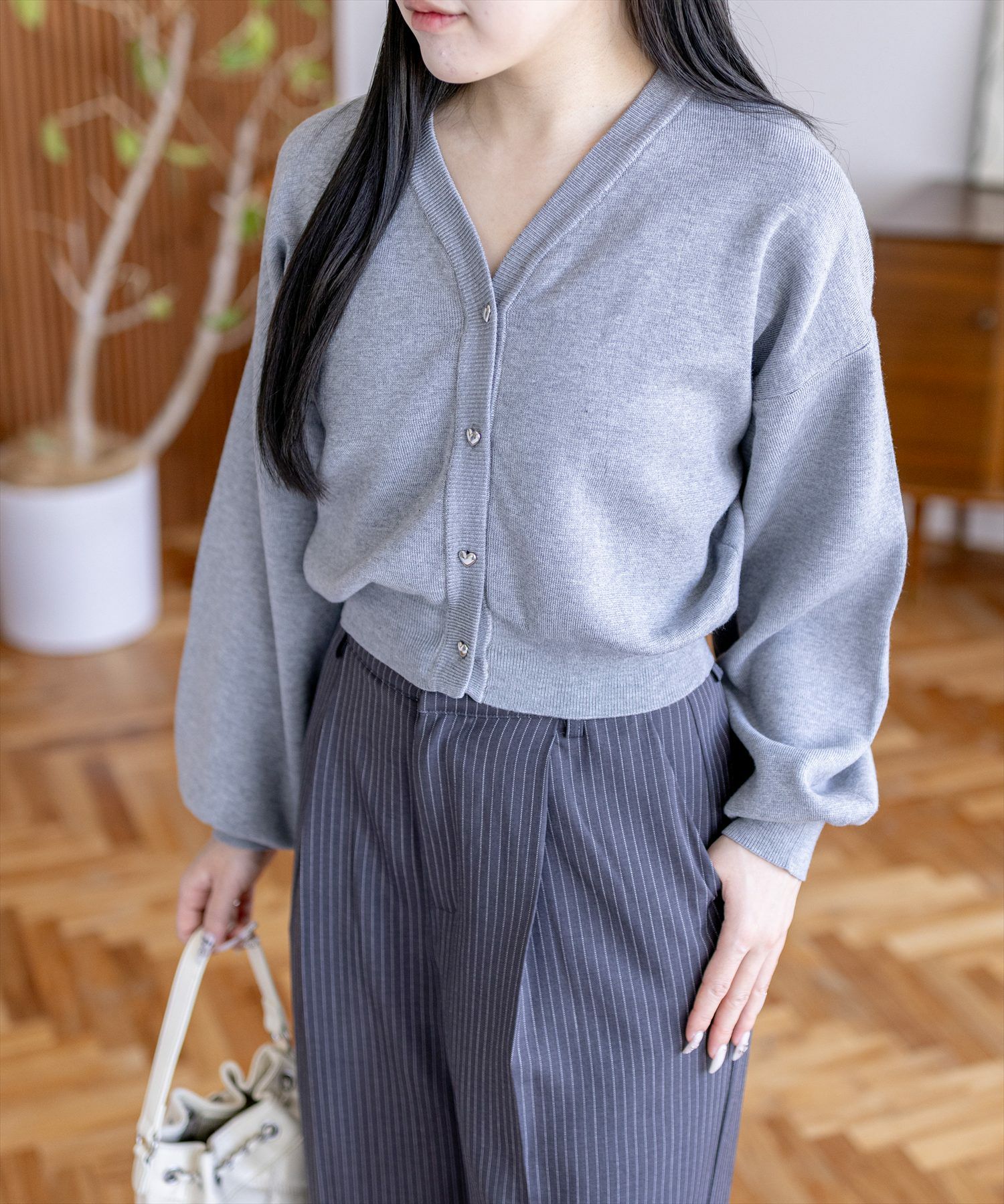 CLEAR BASIC ハートボタンVネックニットカーディガン[CL9582