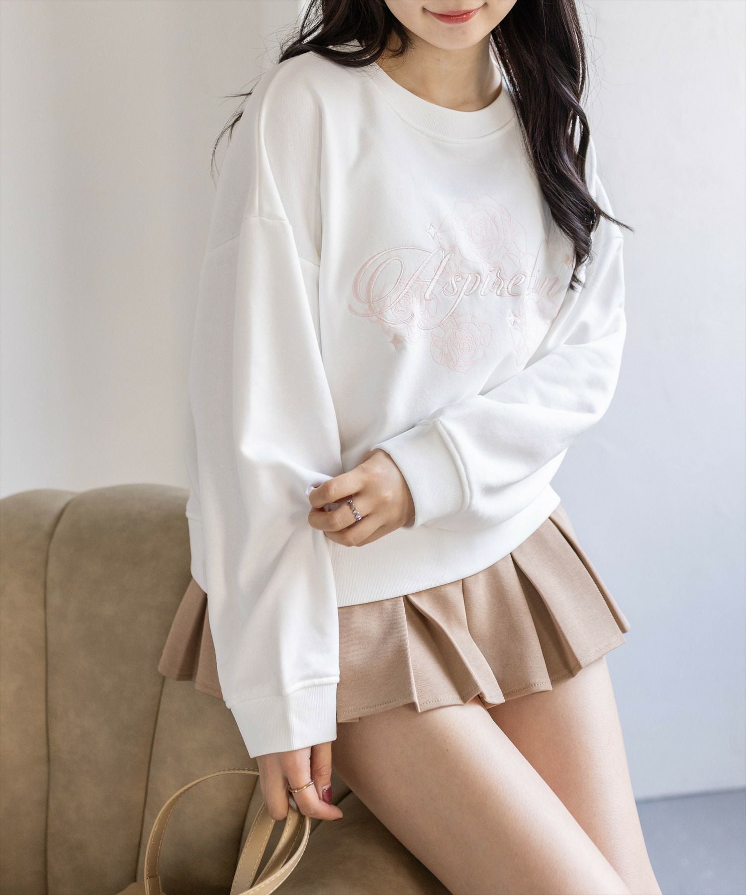 ん*ん様 最終値下げOff-White フラワープリント スウェット clear フラワープリントロゴ刺繍スウェット[CL9630] | レディース