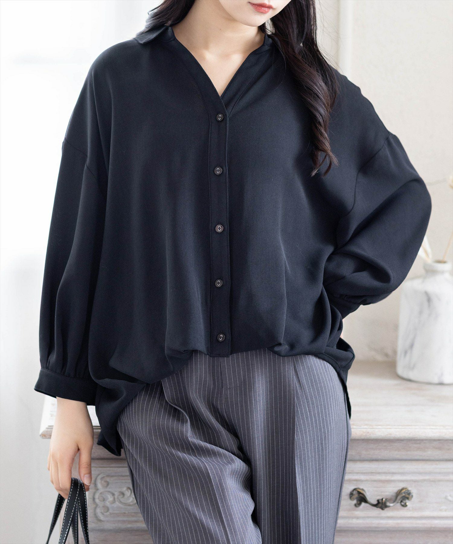 CLEAR BASIC≪再入荷≫バックスピンドル裾タック七分袖ブラウス[CL9562
