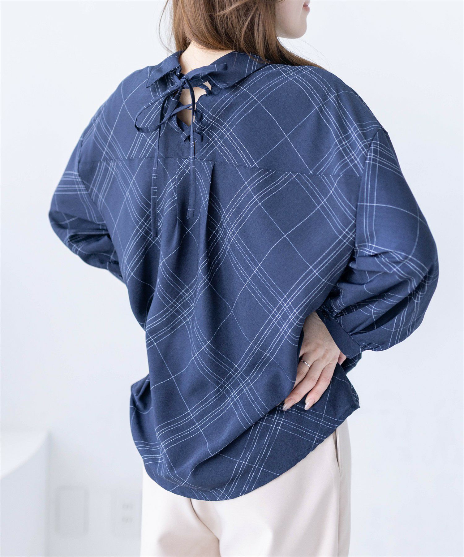 CLEAR BASIC≪再入荷≫バックスピンドル裾タック七分袖ブラウス[CL9562