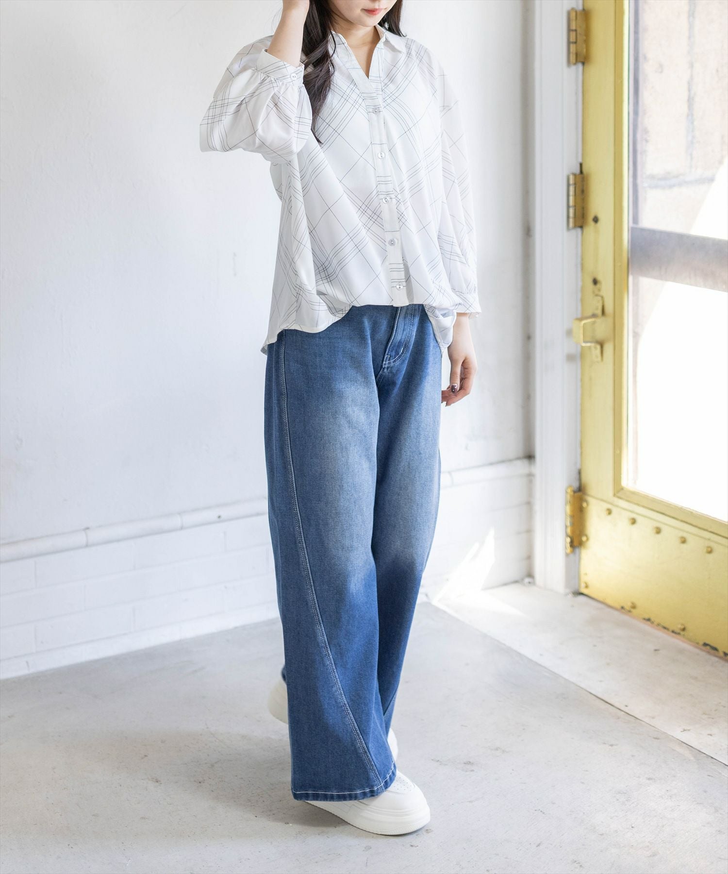 162cm/オフホワイトチェック着用