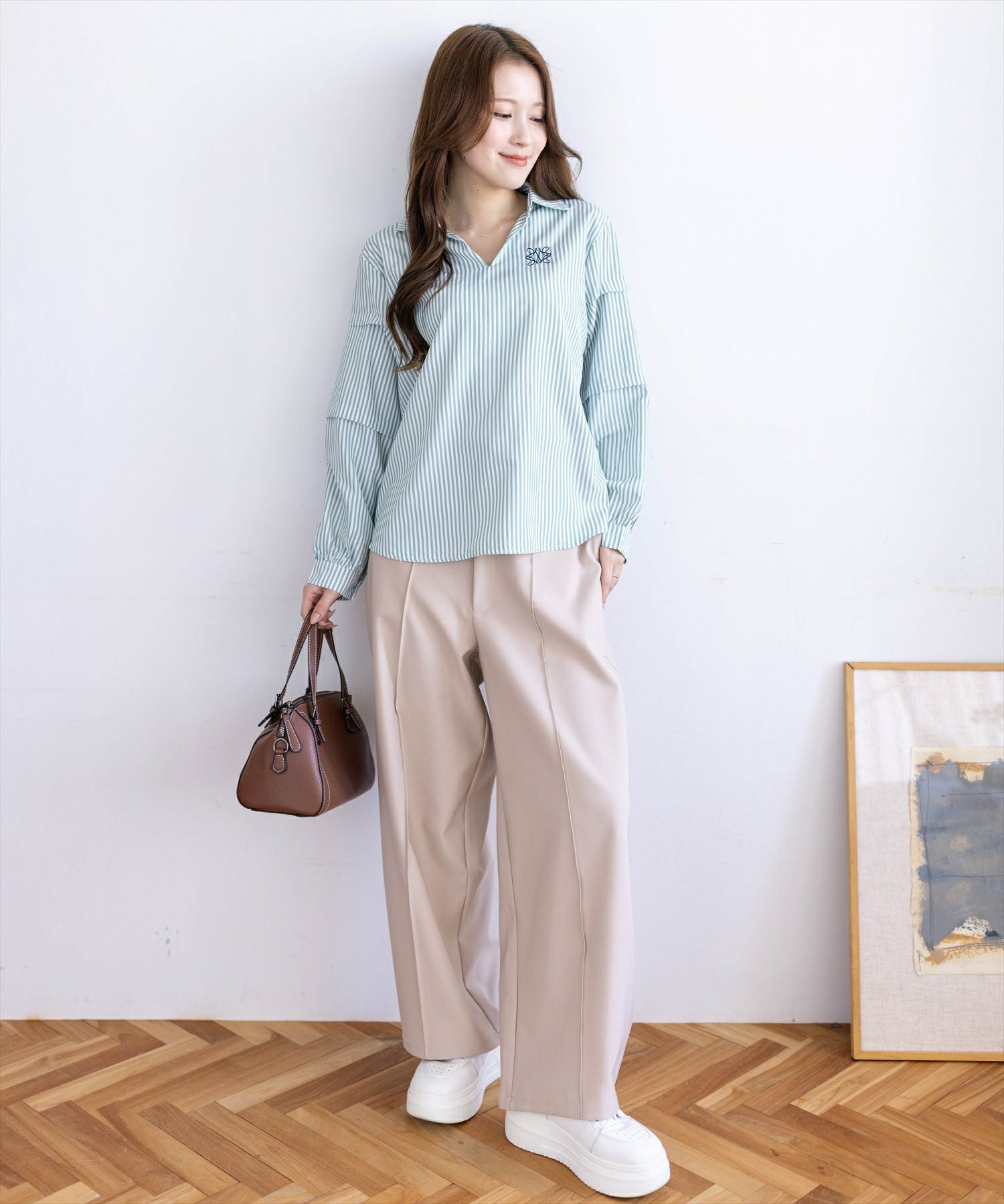 CLEAR BASIC ワンポイント刺繍袖タックストライプシャツ[CL9682