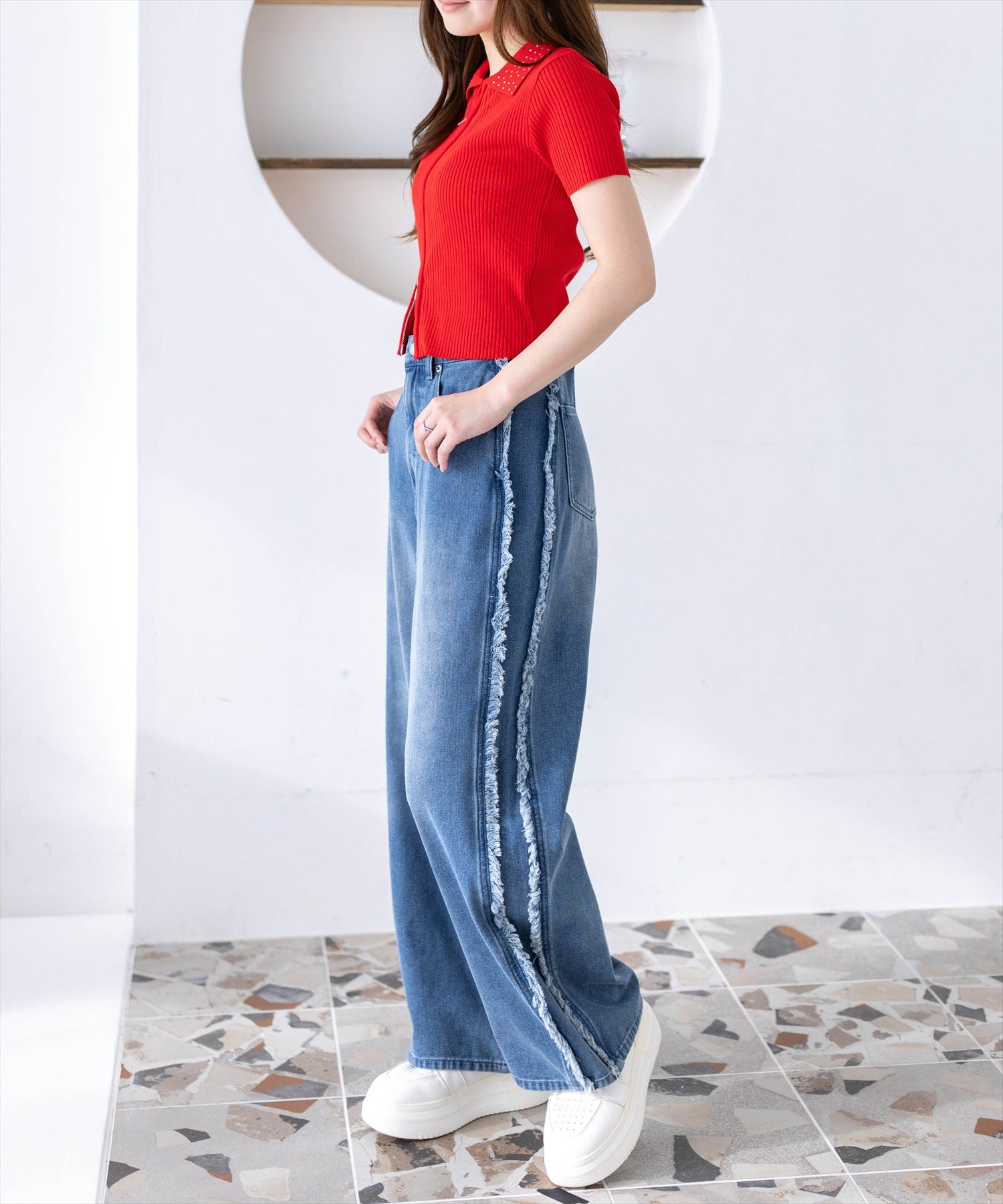 163cm/レッド着用