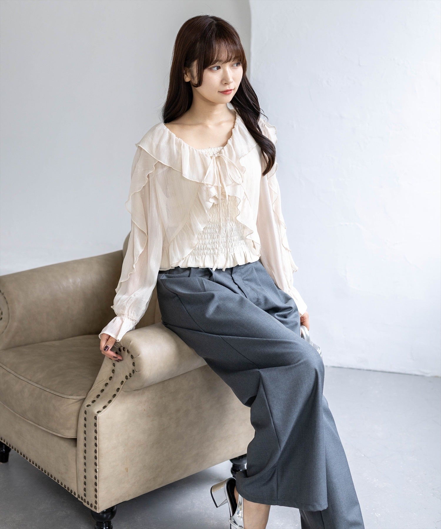 162cm/ライトベージュ着用