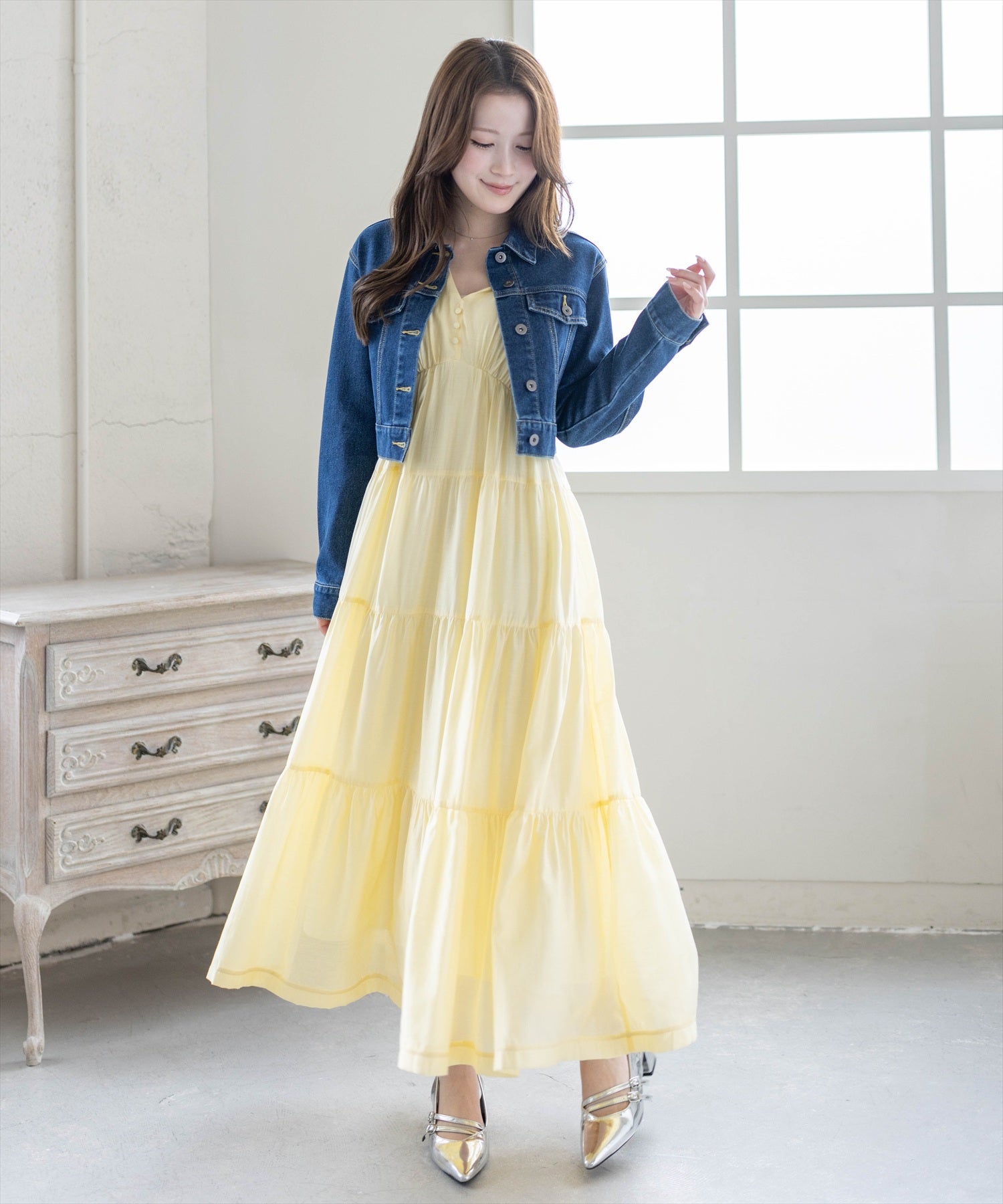 ▼24SS美品✨ プラージュ tiered ドレス ティアードVネックワンピース CLEAR BASIC≪再入荷≫Vネックノースリーブティアードワンピース