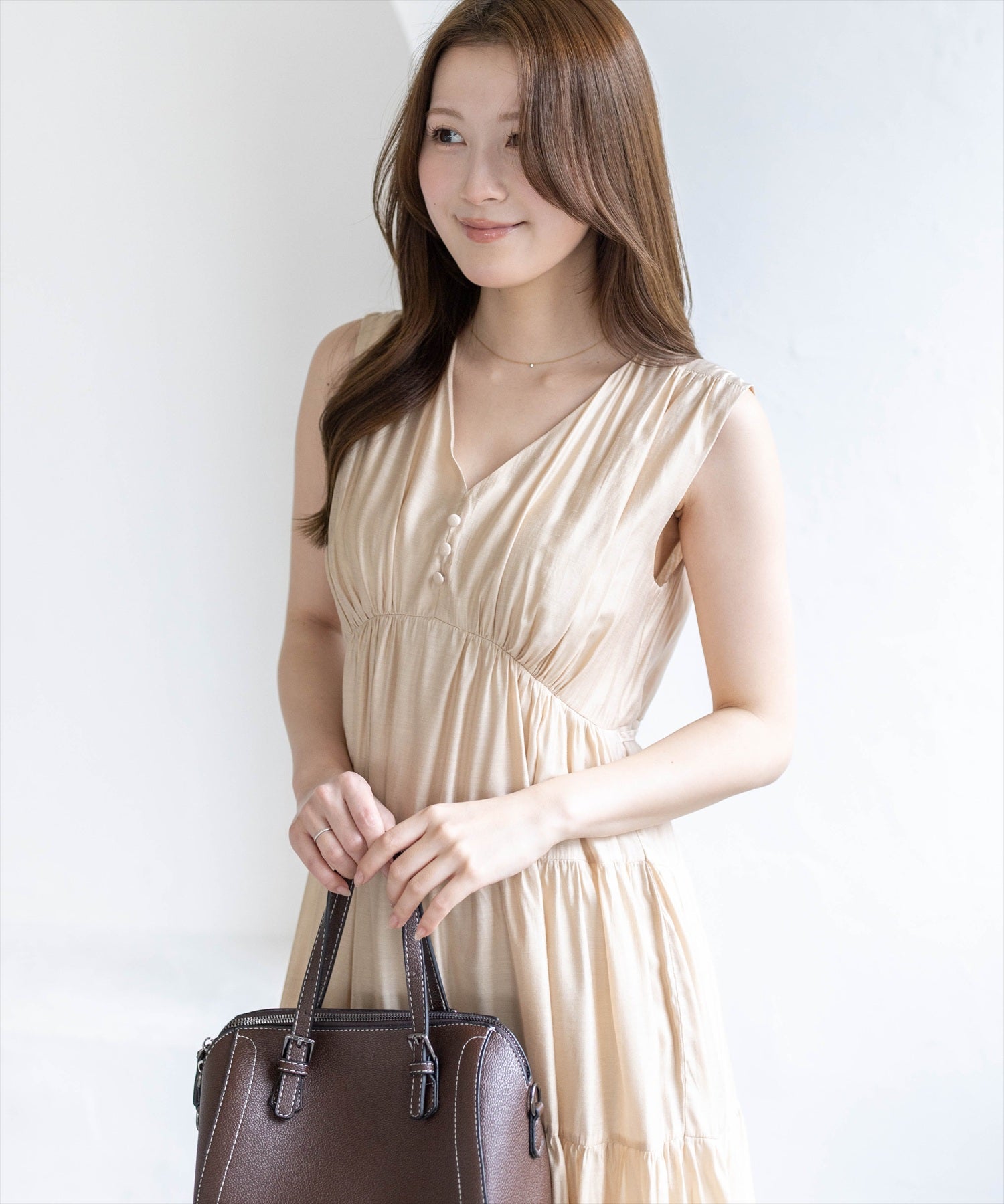 CLEAR BASIC≪再入荷≫Vネックノースリーブティアードワンピース