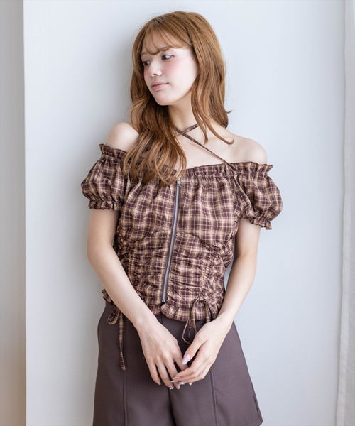 161cm/ネイビー着用