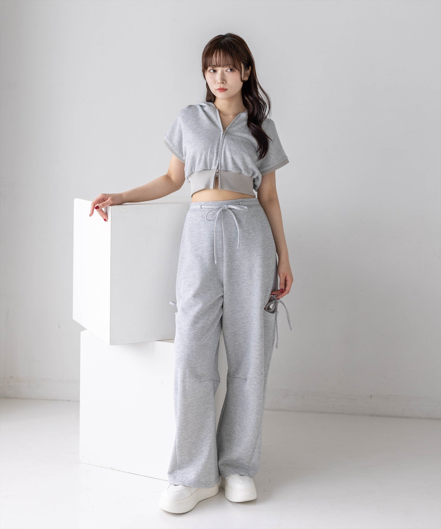 clear≪再入荷≫フレンチスリーブラメスウェットパーカー(セット可