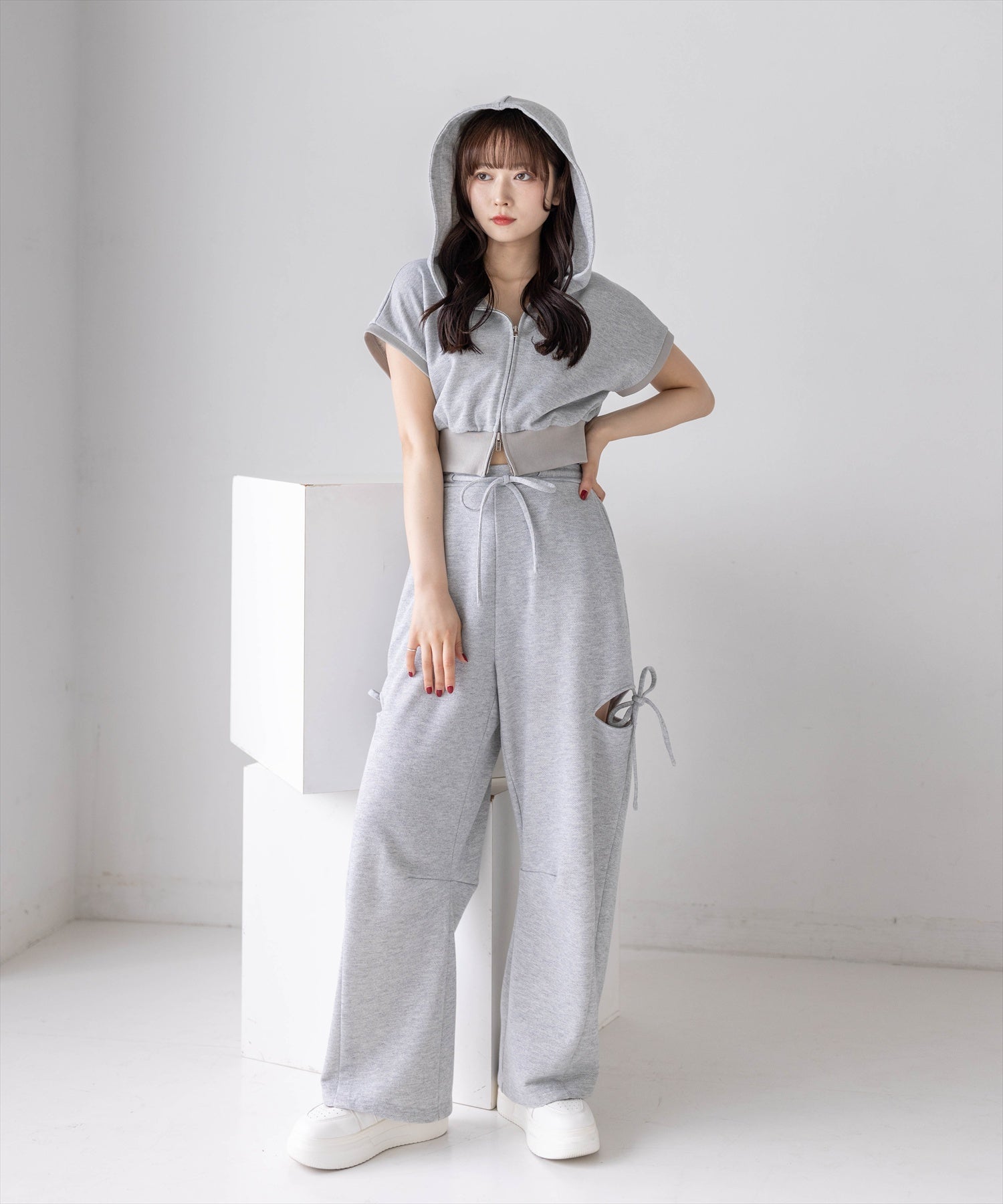 clear≪再入荷≫フレンチスリーブラメスウェットパーカー(セット可