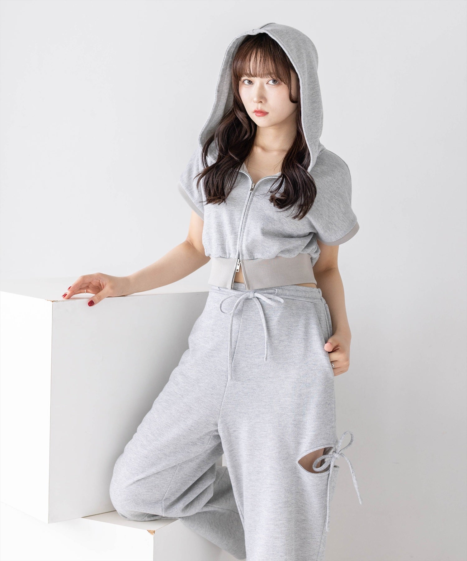 clear≪再入荷≫フレンチスリーブラメスウェットパーカー(セット可