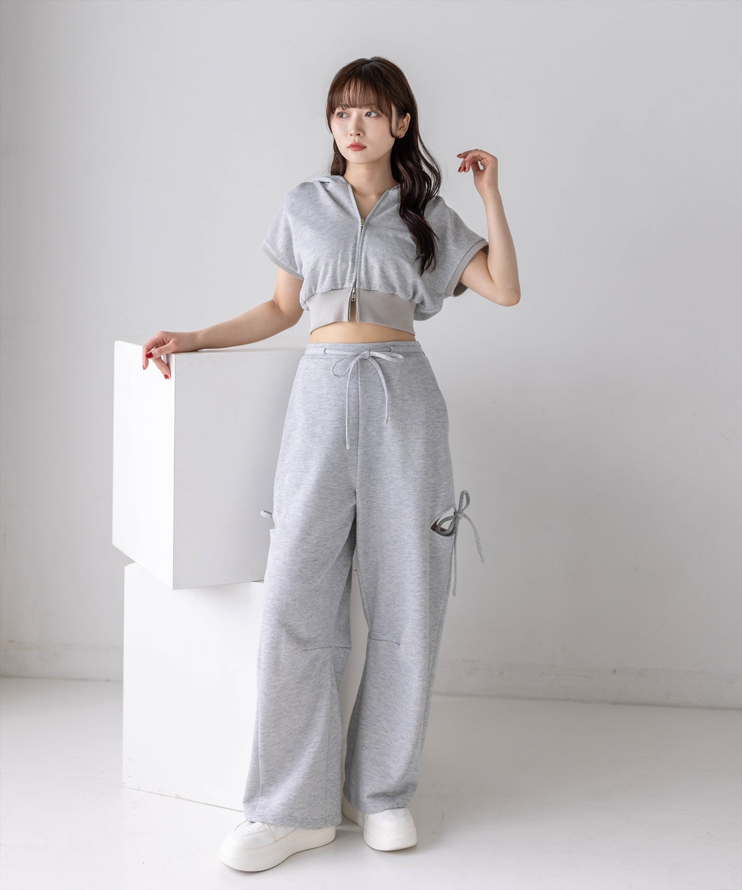 clear≪再入荷≫サイドスリットリボン付きラメスウェットパンツ(セット