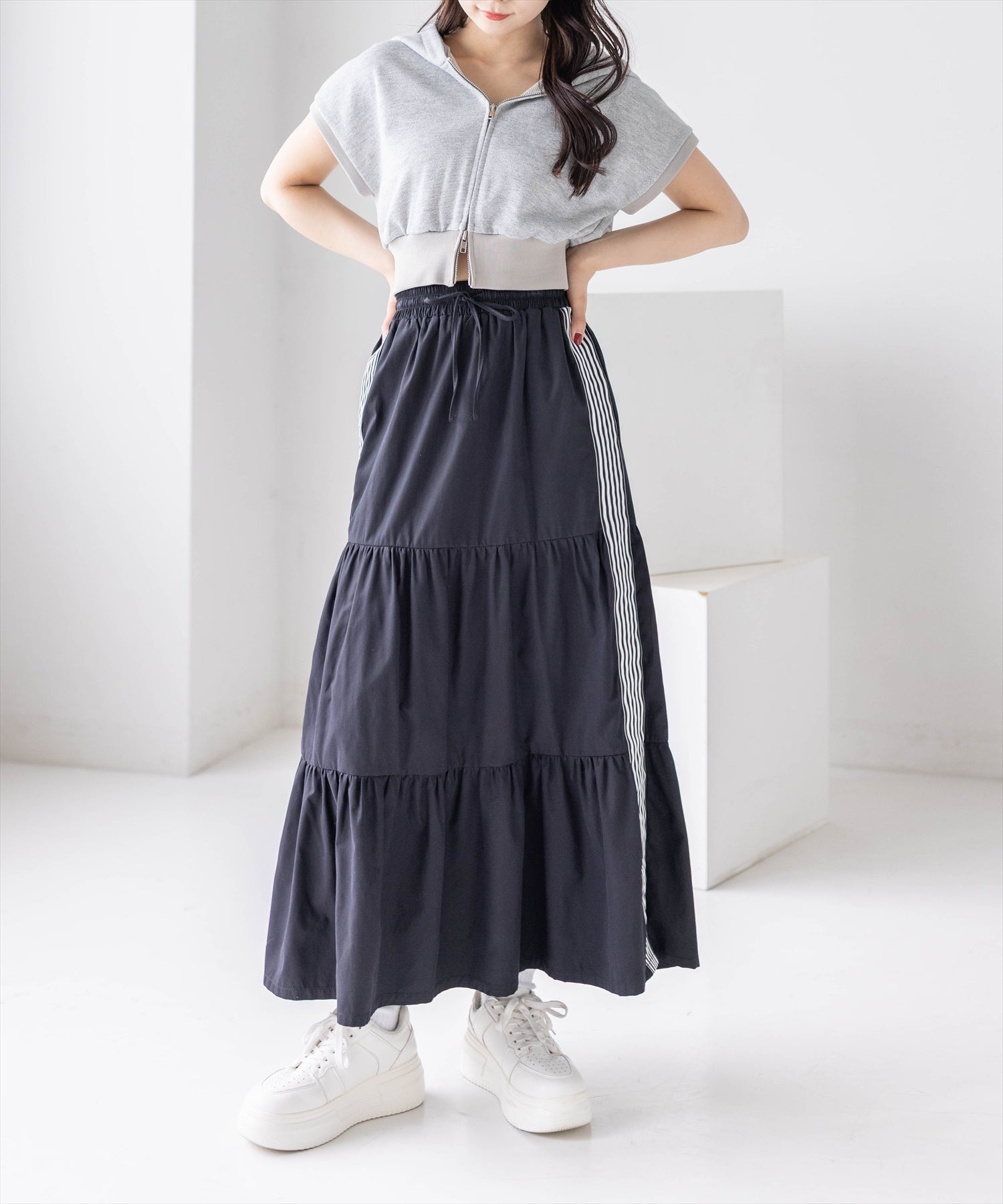 未試着タグ付き新品　プリーツティアードスカート　WHT 0 STYLEMIXER | プリーツティアードスカート (スカート(ロング) ) |SHEL