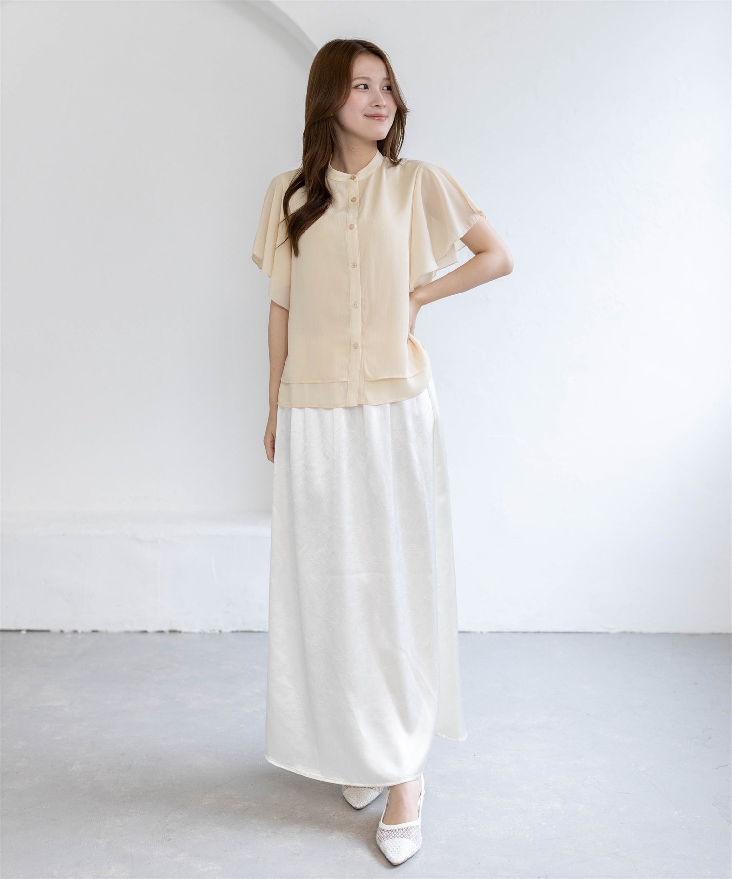 163cm/アイボリー M着用