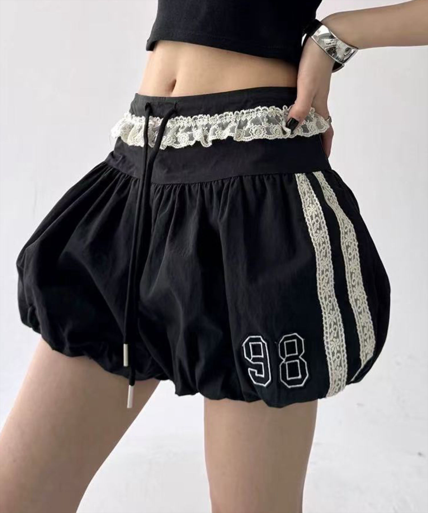 STAY MOTION≪WEB限定≫ナンバーワッペンバルーンショートパンツ