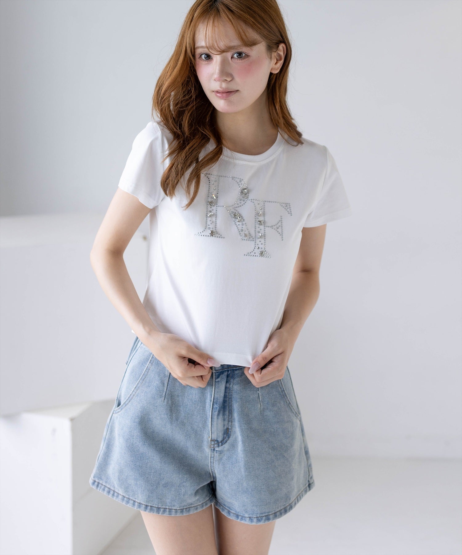 clear≪新作≫接触冷感ビックビジューロゴTシャツ 速乾/UVカット機能
