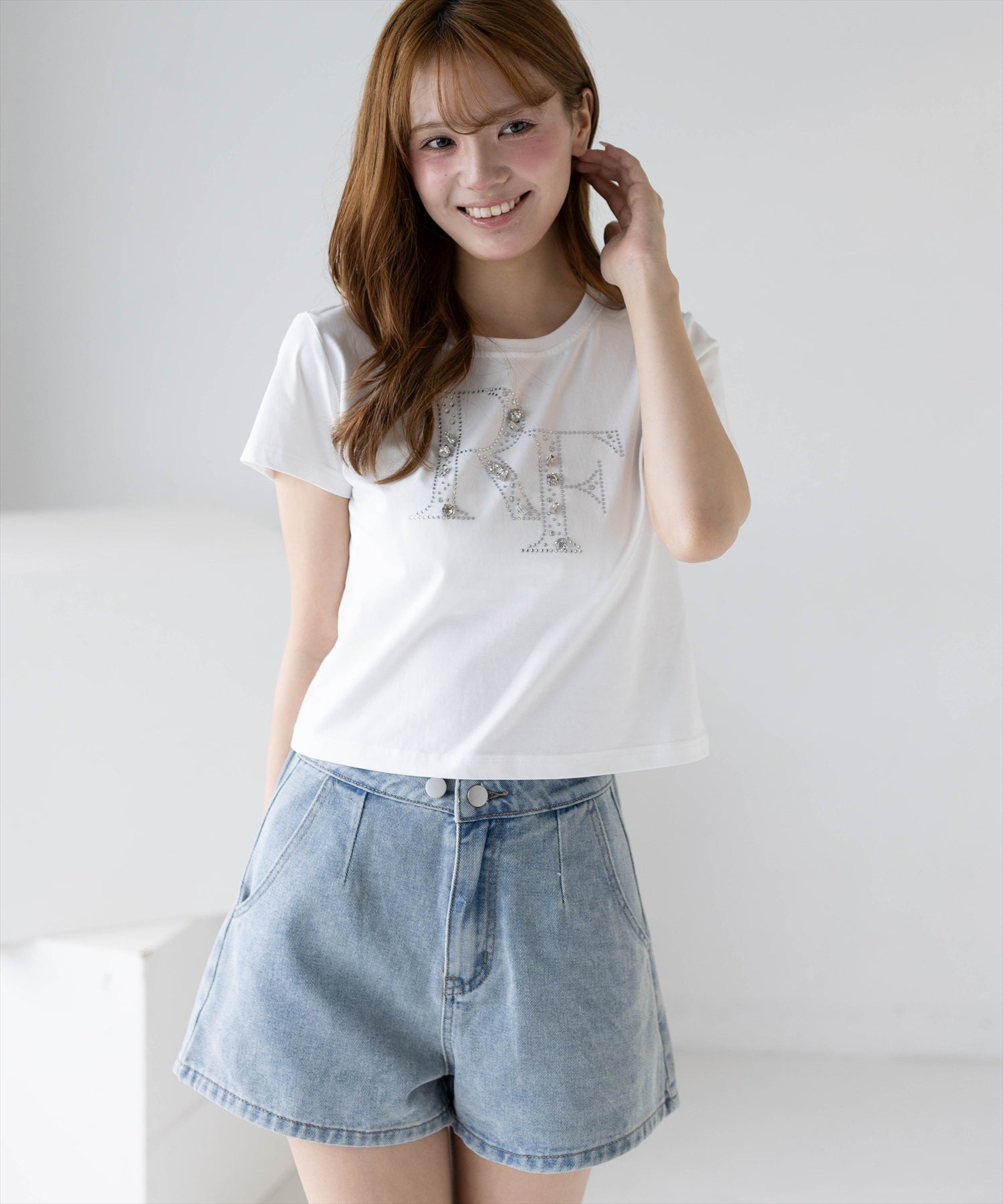 clear≪新作≫接触冷感ビックビジューロゴTシャツ 速乾/UVカット機能