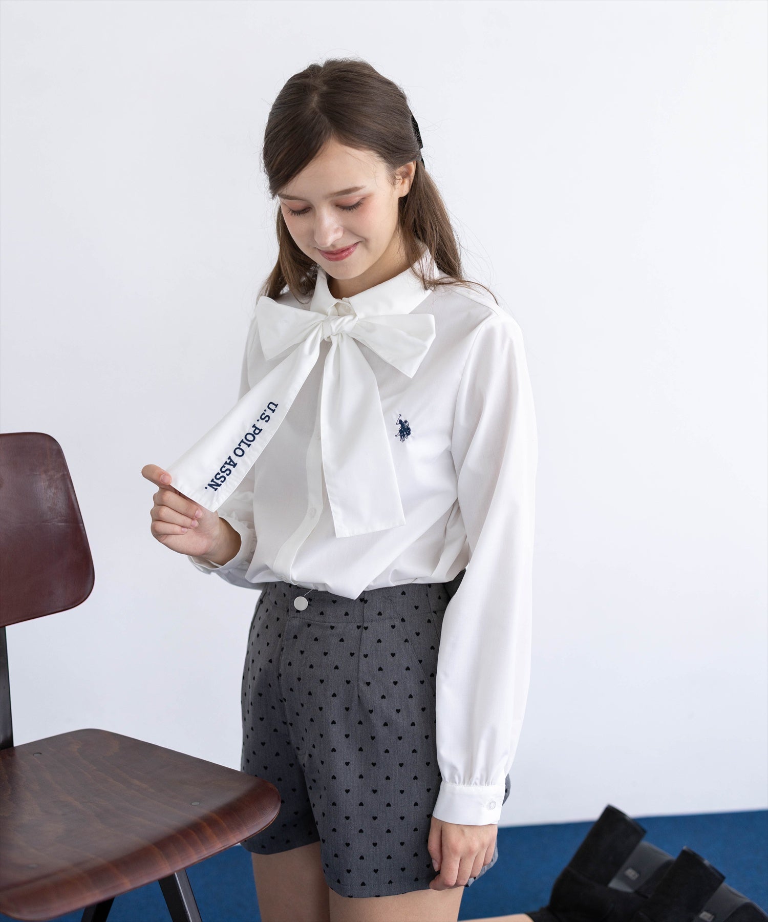 clear≪新作≫U.S. POLO ASSN. 刺繍入りリボンタイ付きシャツブラウス