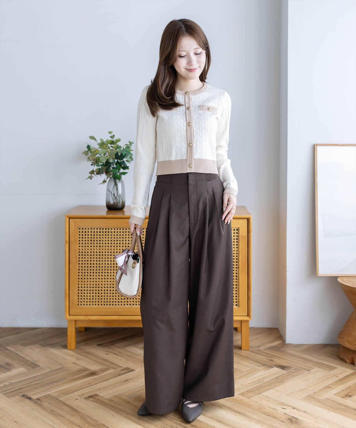 163cm/アイボリー×ベージュ着用