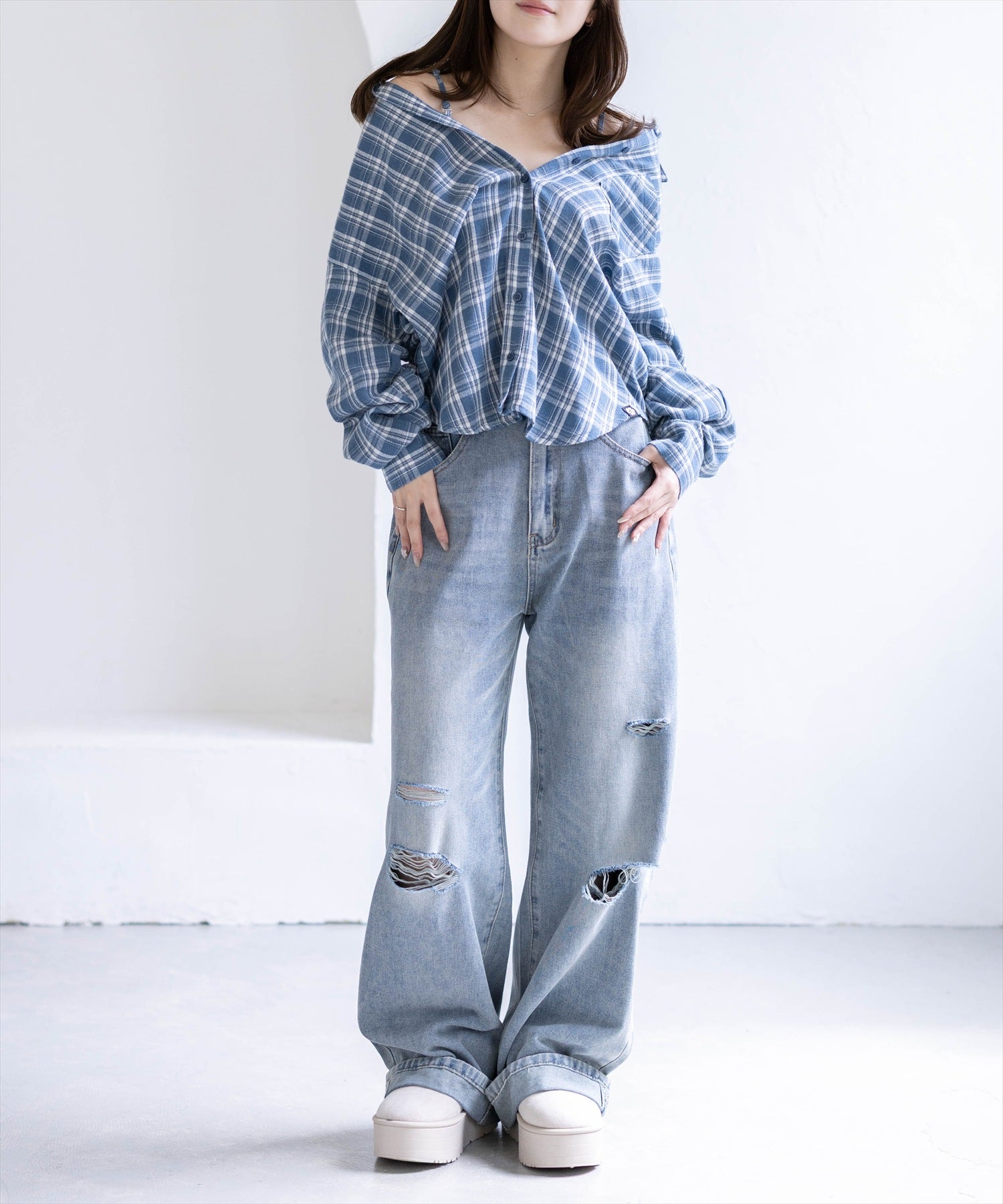 163cm/サックス着用