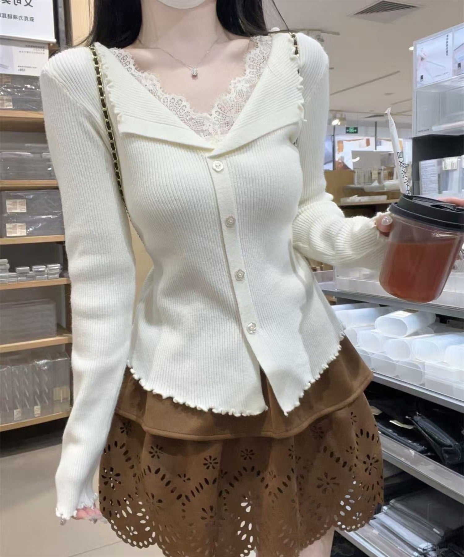 アイボリー着用
