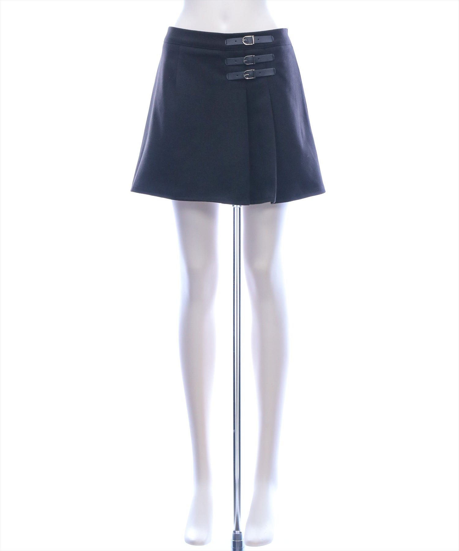 ブラック