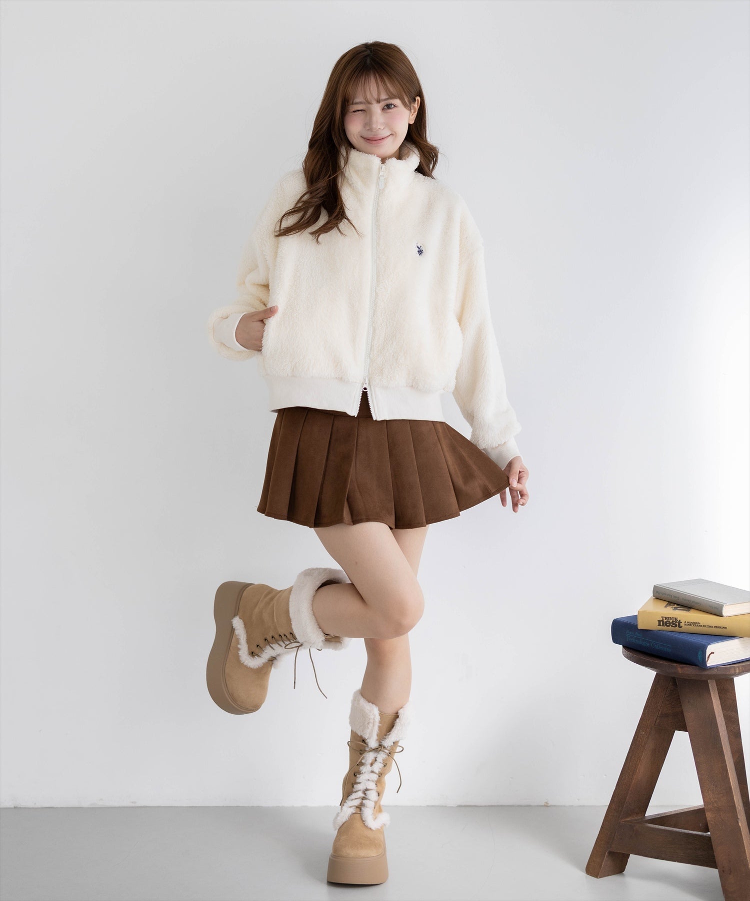 161cm/アイボリー着用