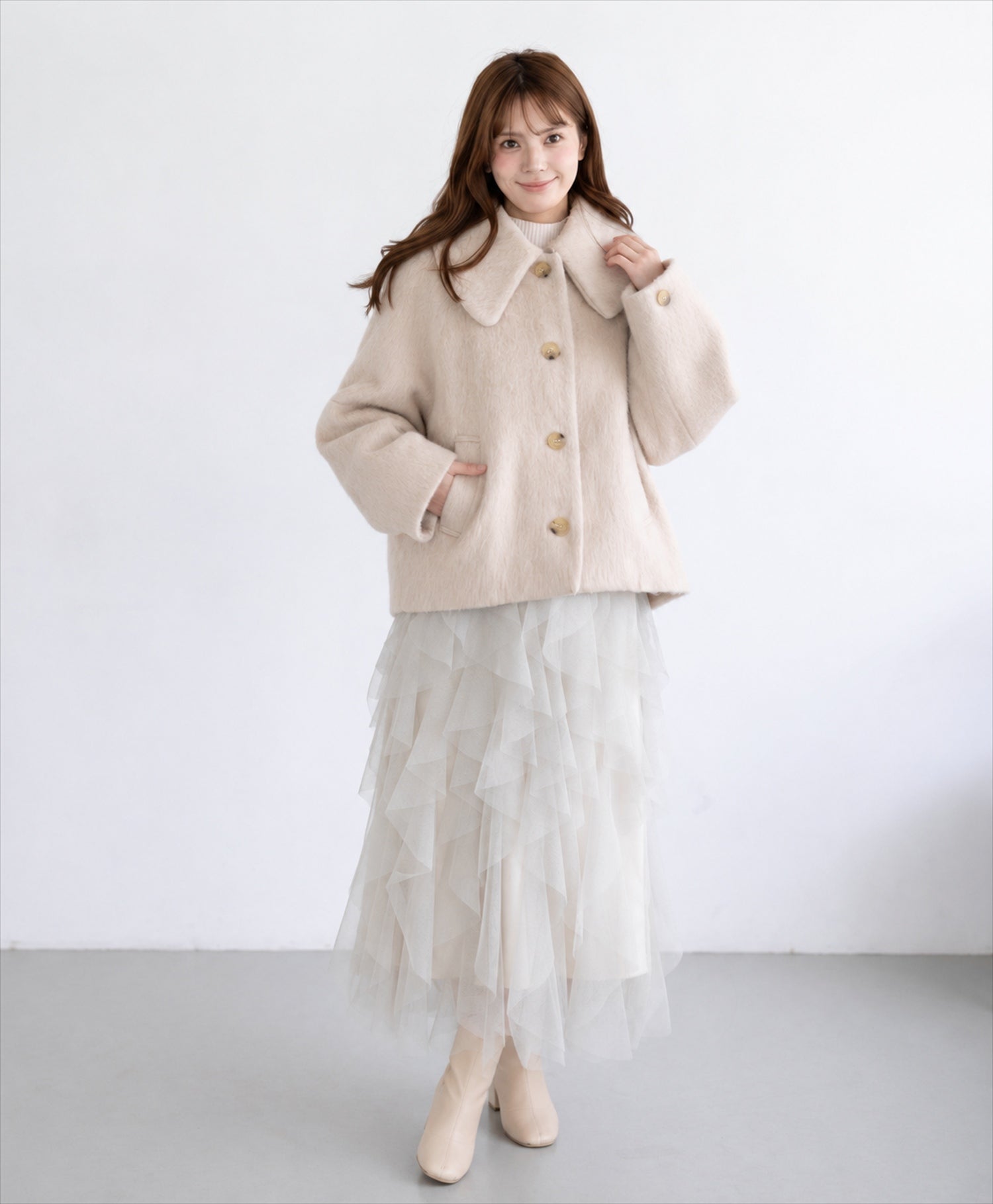 161cm/ベージュ着用