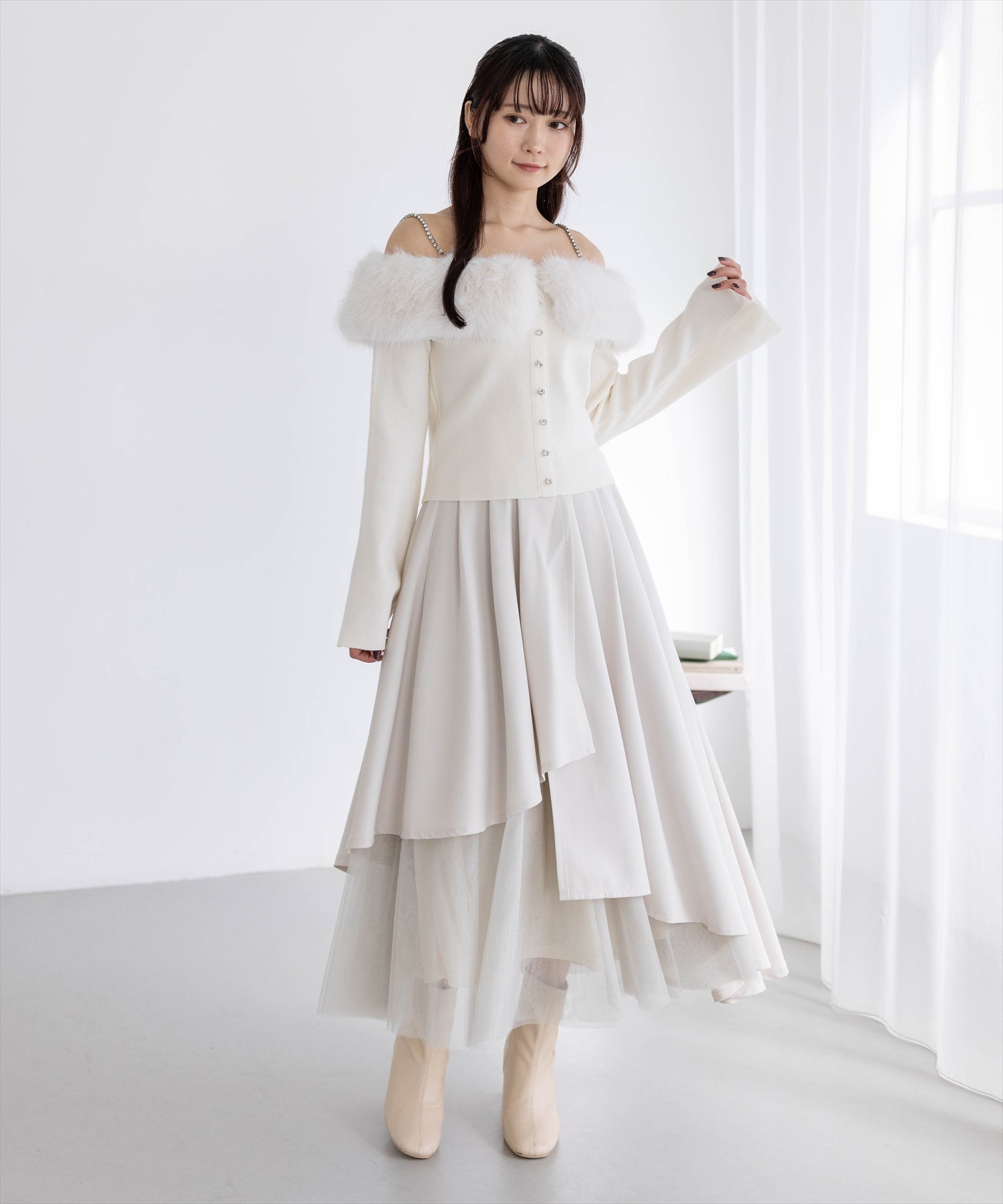 162cm/アイボリー着用
